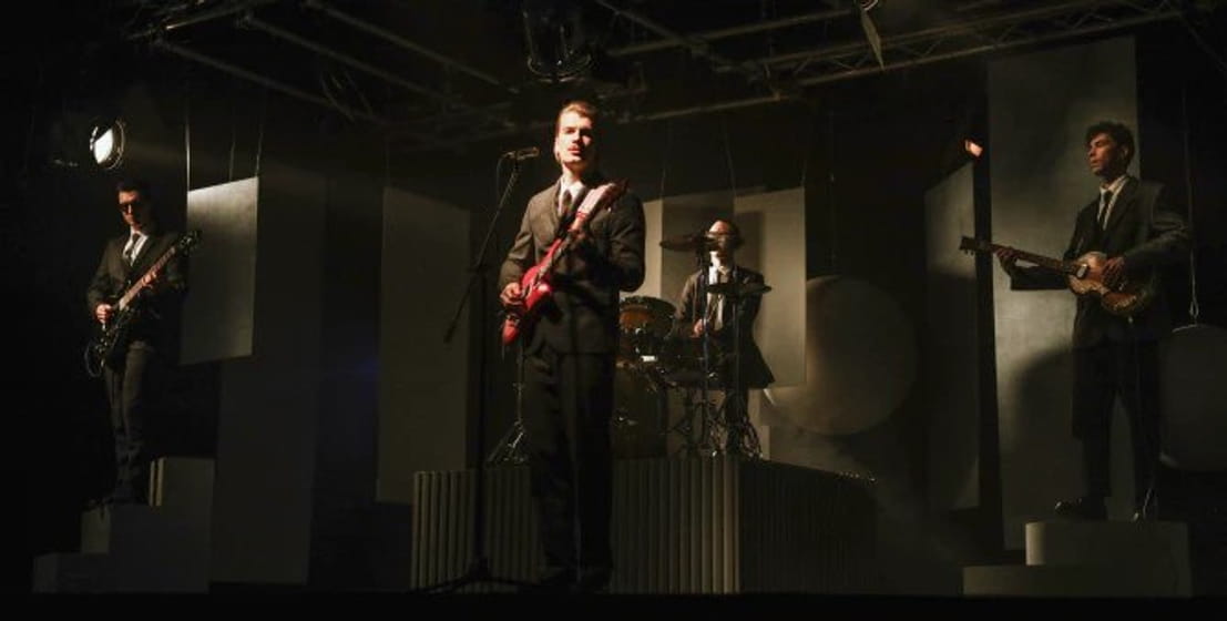 Soda Luv выпустил музыкальное видео на сингл «Далеко‎»